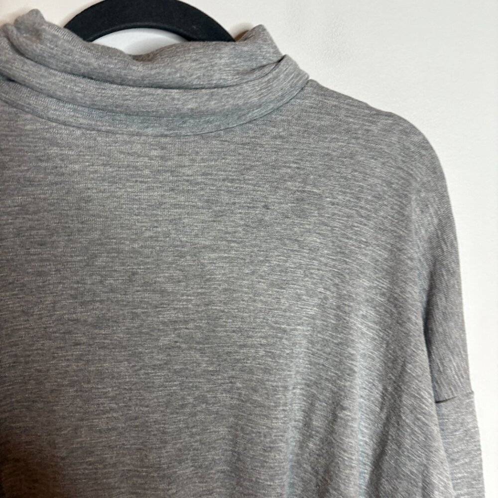 Aerie grey mock neck long sleeve trapeze top - Picture 2 of 5